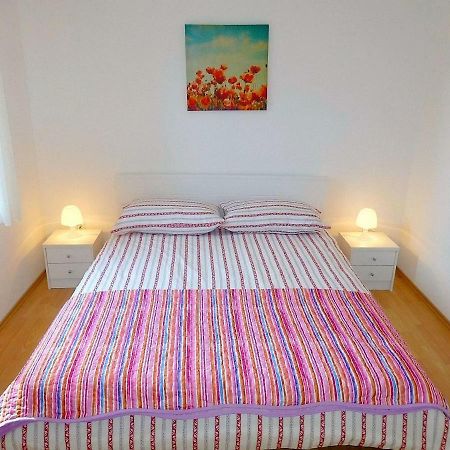 Apartments Kvesic Сило Экстерьер фото