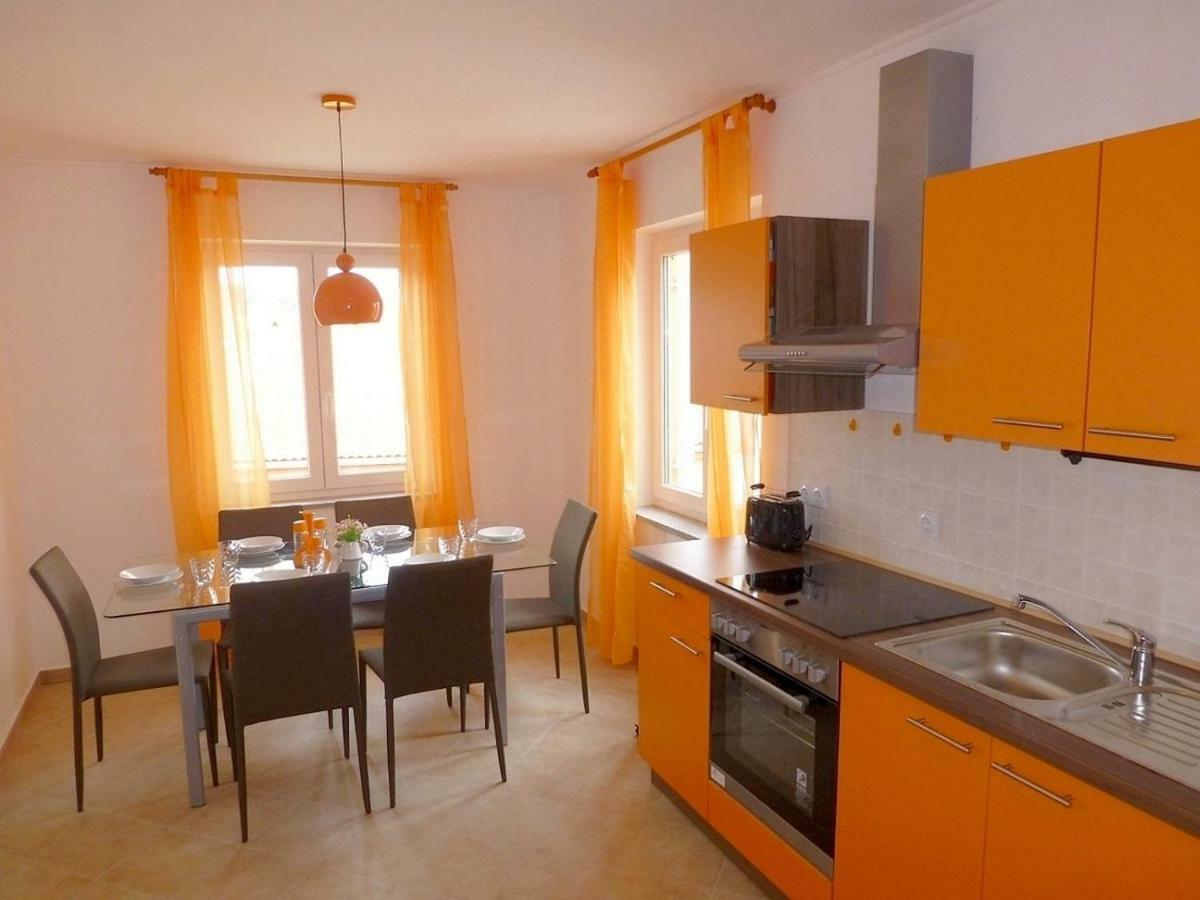 Apartments Kvesic Сило Экстерьер фото